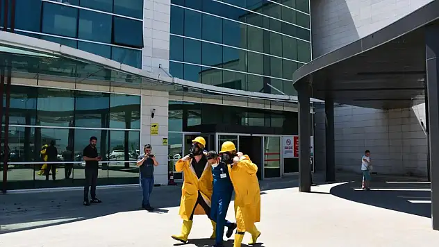 Ağız ve Diş Sağlığı Merkezi'nde yangına karşı farkındalık eğitimi