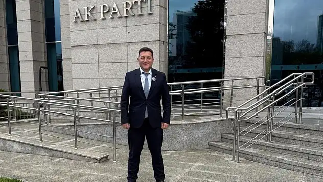 Ak parti ilçe başkanı istifa etti
