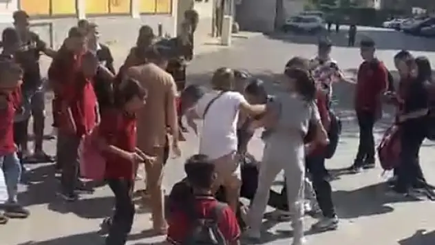 Akran şiddeti kamerada