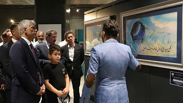 Alpaslan, Samsun Müzesi'nde açılan sergileri ziyaret etti