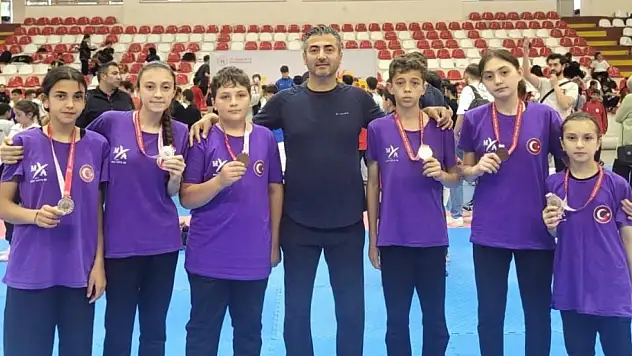 Analigden 7 madalya ile döndüler