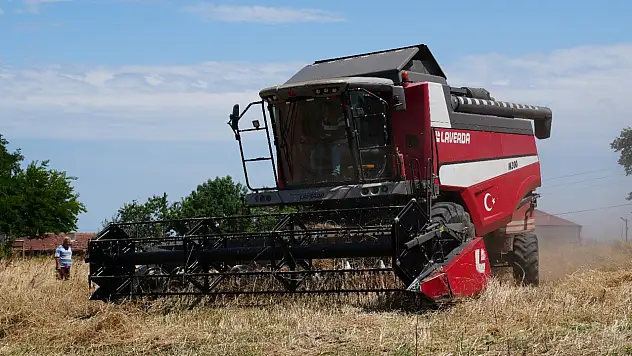 Atakum'da, tarlalarda hasat işlemleri başladı