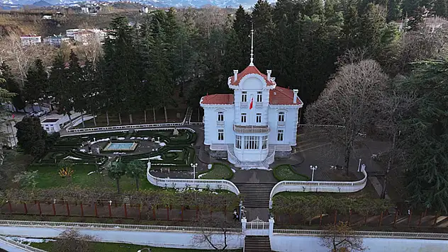 Atatürk Köşküne ziyaretçi akını