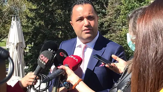 Avukat Rezan Epözdemir gözaltına alındı