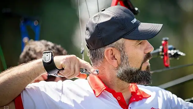 Ay-Yıldız için ok atacak