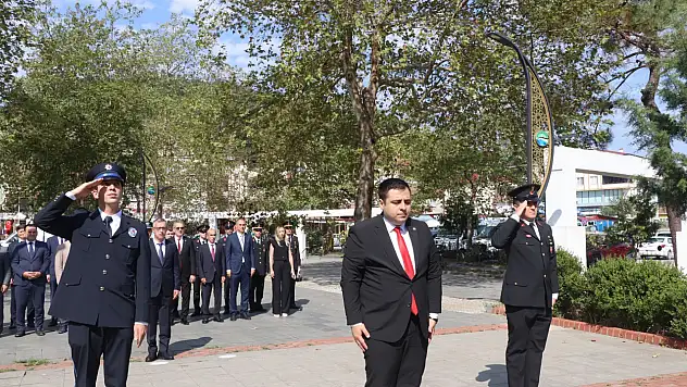 Ayvacık'ta Zafer Bayramı kutlandı