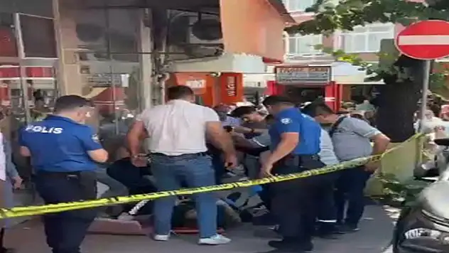 Babasının kliniğinde çalışan 2 diş hekimini vurdu