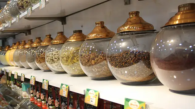 Baharatlar Hem Tat Hemde Şifa Sunuyor