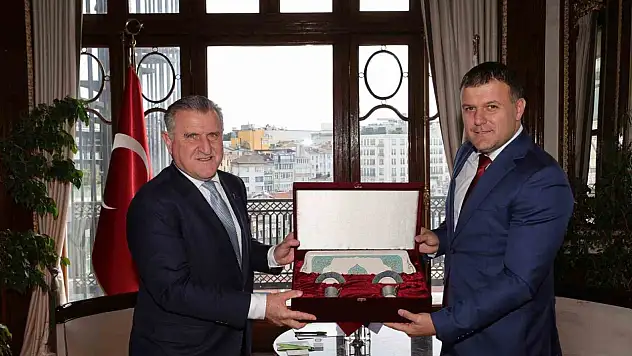 Bakan Bak Sırbistanlı mevkidaşı Memic'i ağırladı