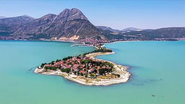 Bakan Yumaklı'dan 'Eğirdir Gölü' paylaşımı