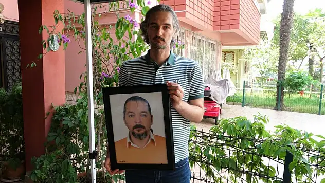 Balkonda Çiçeklerle Uğraşıyordu, Kör Kurşun Hayatını Elinden Aldı