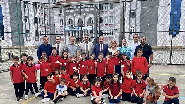 Başkan Dündar öğrencilerle buluştu