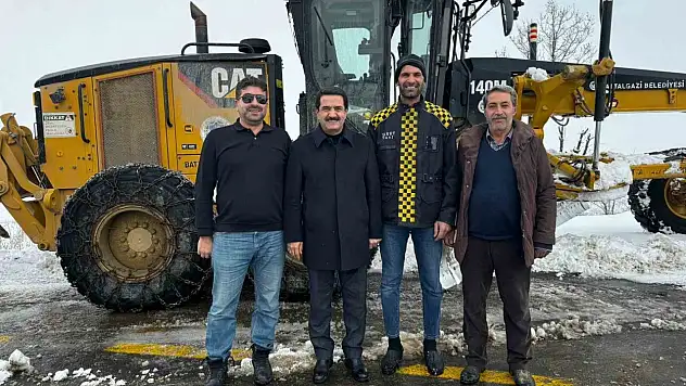 Başkan Taşkın Sahada Gece Gündüz Mesai Yapıyor