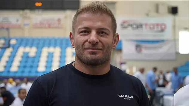 Başpehlivan İsmail Balaban, doğacak kızı için mücadele edecek