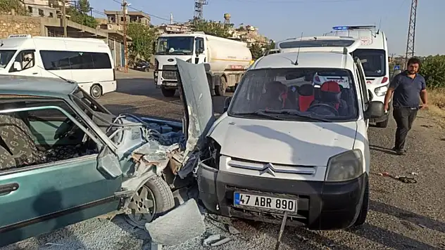 Batman'da kaza yapan araç hurdaya döndü