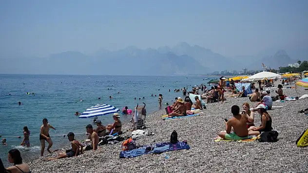 Bayramın ilk günü sahillerde yoğunluk oluştu