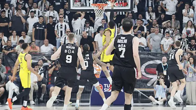 Beşiktaş, final serisinde durumu 2-1'e getirdi