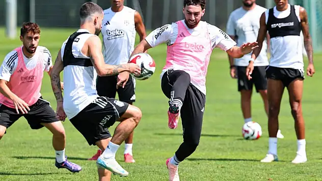 Beşiktaş, günü iki antrenmanla tamamladı