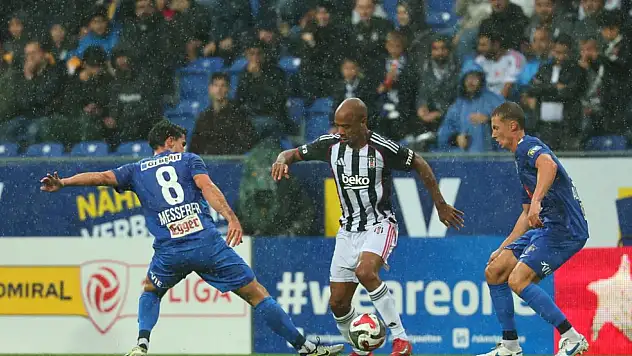 Beşiktaş hazırlık maçında ter attı