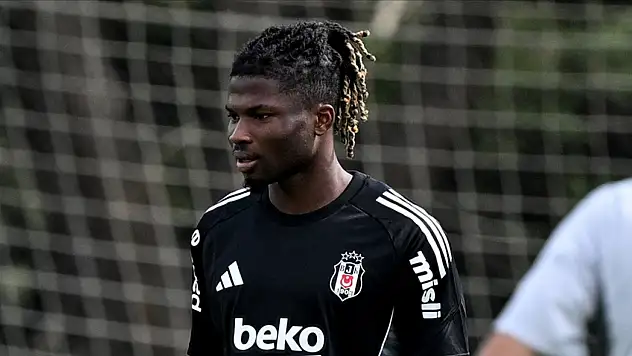 Beşiktaşlı futbolcu El Bilal Toure'nin cezasını onandı