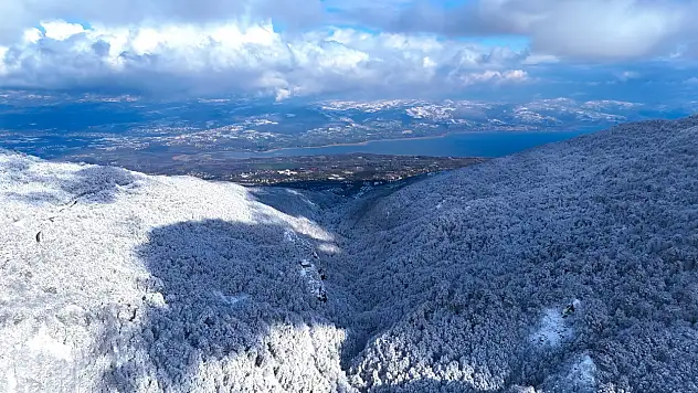 Beyaz gelinlikli Samanlı Dağları görenleri mest etti