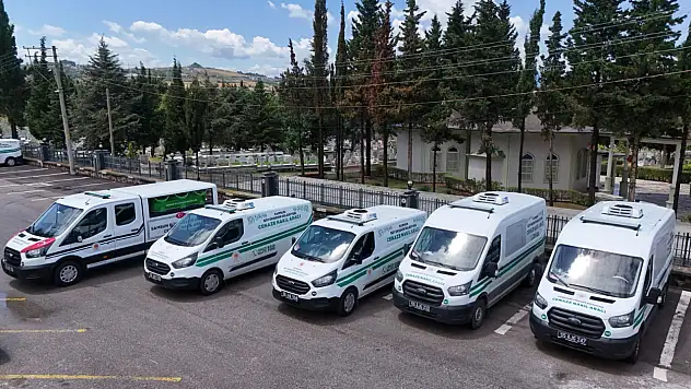 Büyükşehir zor günlerde vatandaşın yanında