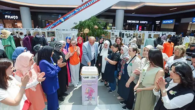 Canikli kadınlardan göz dolduran sergi