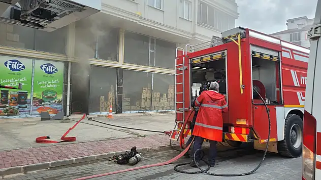 Çarşamba'da Depo yangını korkuttu