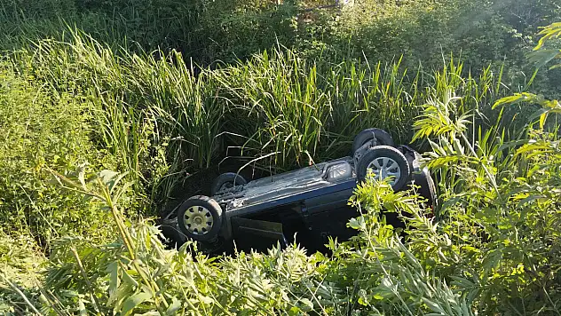 Çarşamba'da hafif ticari araç kanala uçtu