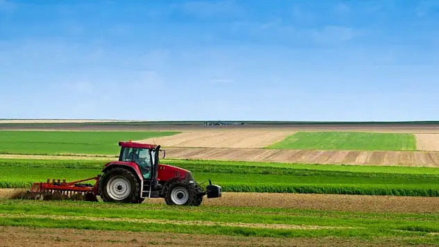 Çiftçilere 15 milyon TL'lik destek