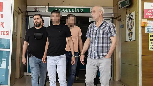 Cinayet zanlısı okey oynarken yakalandı