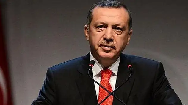 Cumhurbaşkanı Erdoğan, Aliya İzetbegoviç'i vefatının 22. yılında andı