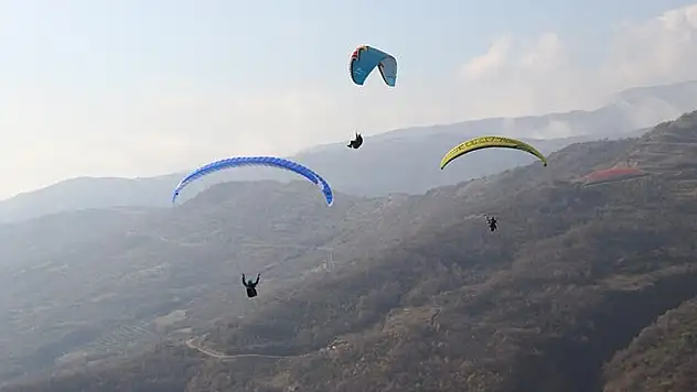 Uçmakdere, yamaç paraşütünde Türkiye'nin yükselen değeri