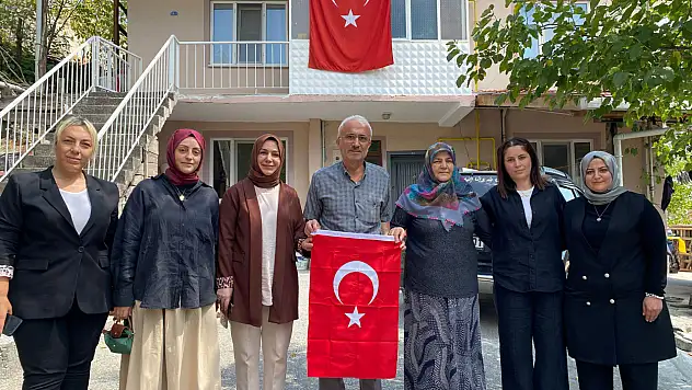 Cumhurbaşkanı Erdoğan'ın 'Terörsüz Türkiye' mektubu şehit ailelerine ulaştırılıyor