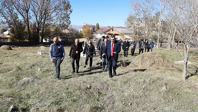 Demir'den taziye evi açıklaması