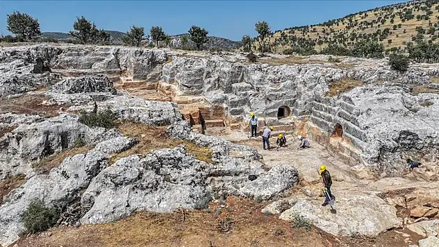 Diyarbakır'da 112 mezar bulundu