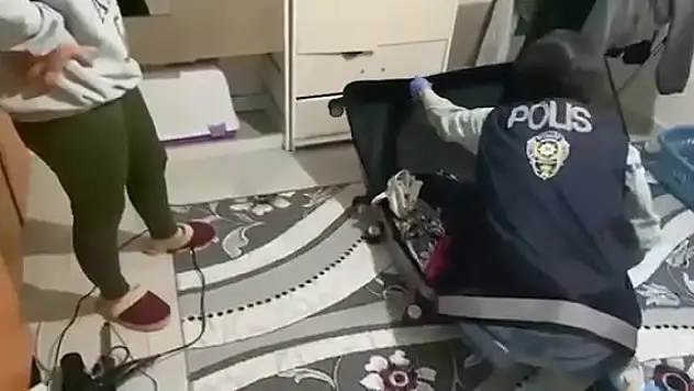 Dolandırıcılık şebekelerine operasyon