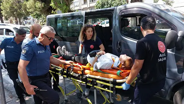 Dolmuş kamyona çarptı