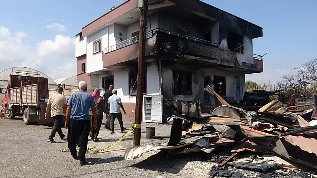 Düğün günü komşusu evi ateşe verdi