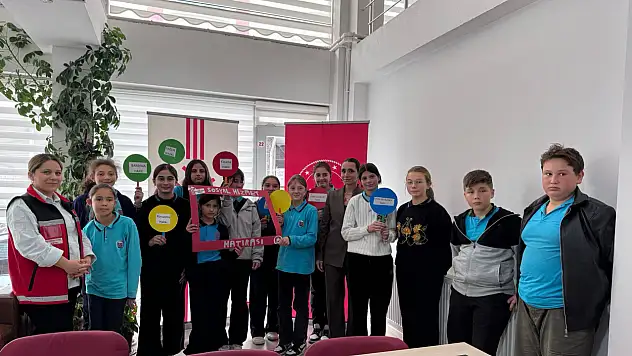 Dünya Çocuk Hakları Günü'nde Örnek Etkinlik