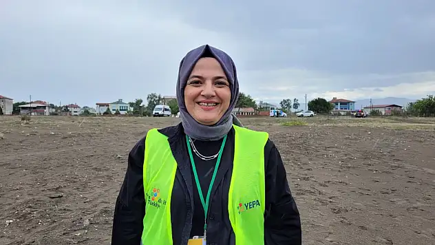Dünya Temizlik Günü'nde Gönüllüler Sahaya İndi