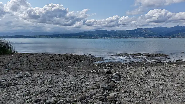 Ekipler çağrıda bulundu