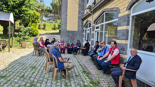 Ekiplerden vatandaşlara bilgilendirme semineri