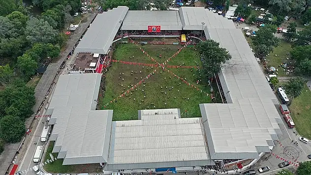 Er Meydanı, 664'üncü kez kuruluyor