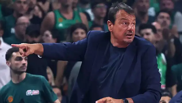 Ergin Ataman'dan Ali Koç'a tebrik