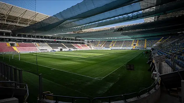 Eryaman Stadı'nın zemini yenilendi