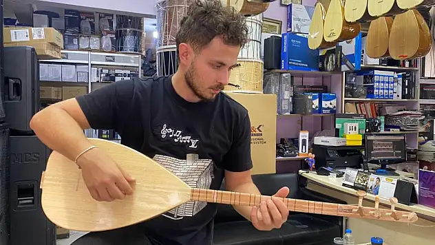 Eskişehir'de Bağlamaya İlgi Sürüyor