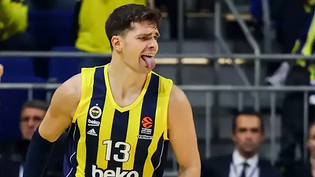 Fenerbahçe Beko'da 3 yıllık imza