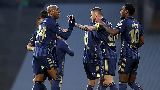 Fenerbahçe' den  3 gollü galibiyet