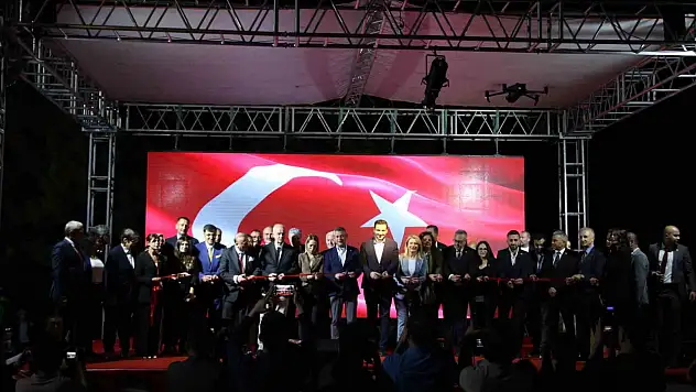 Ferdi Zeyrek Amfi Salonu açılışına katıldı